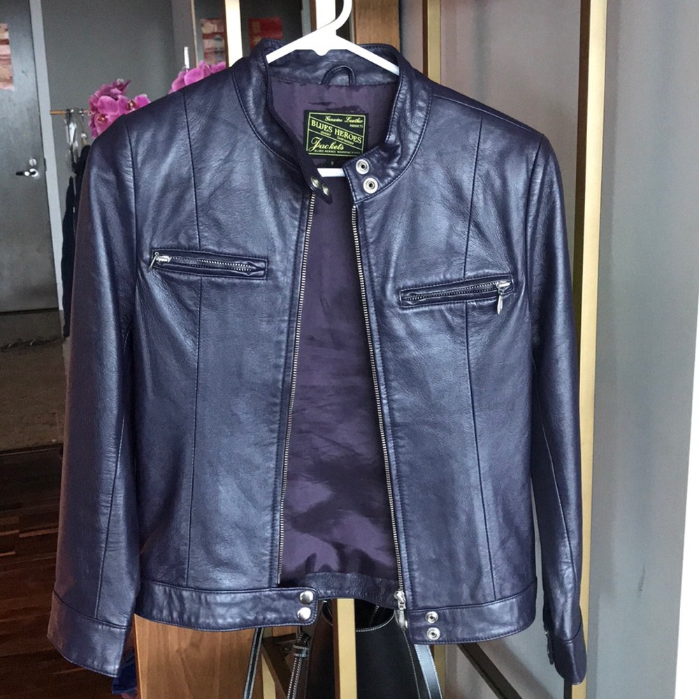 Chic purple leather jacket / blue heroes